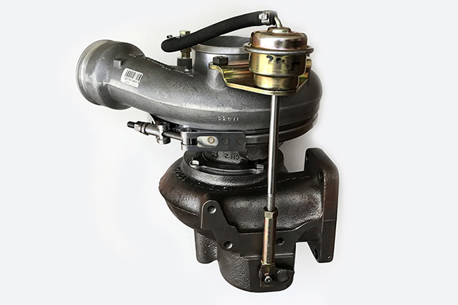 Fendt_turbocharger_F931202090010_2.jpg