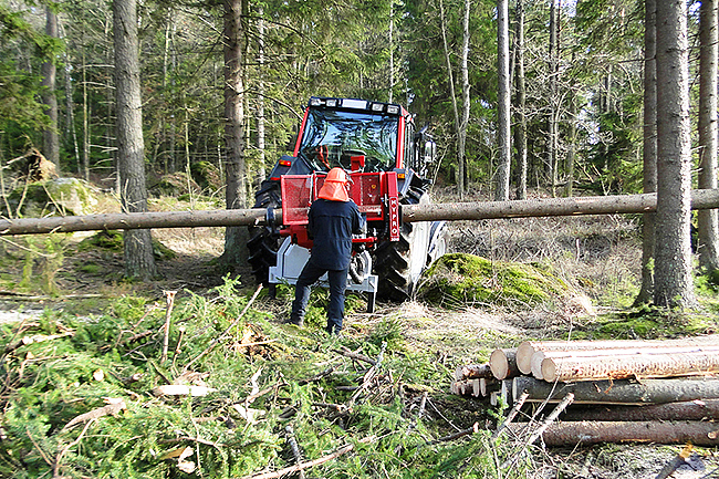tractor-forest-processor-hypro-300-08-most-group.jpg
